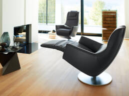 de sede_fsm_stand_up_rückenfreundliche Relaxsessel mit Auftehhilfe Rücken Möbel Center Zürichstand_up_rückenfreundliche Relaxsessel mit Auftehhilfe Rücken Möbel Center Zürich